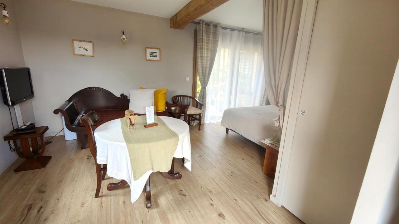 L'herbe Aux Vaches Bed & Breakfast